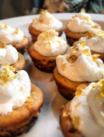 Mini Pumpkin Cheesecakes with Toffee Crunch Topping