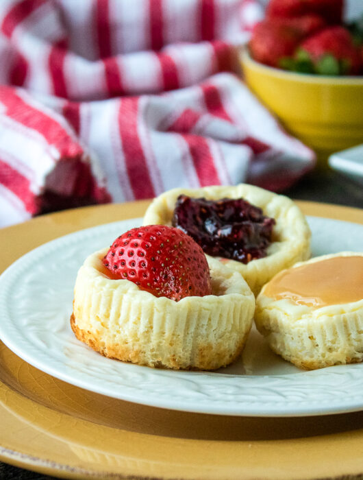 Crustless Mini Bite-Sized Cheesecakes