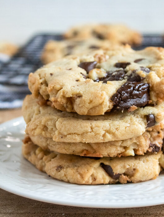 Walnut Chocolate Chunk Cookies